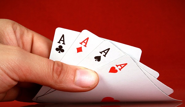 image Servicios Auxiliares y Atención al Cliente | Convenio Colectivo | ¡Las cartas bocarriba!