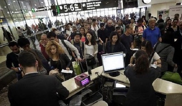 image La patronal insiste en sus propuestas insuficientes