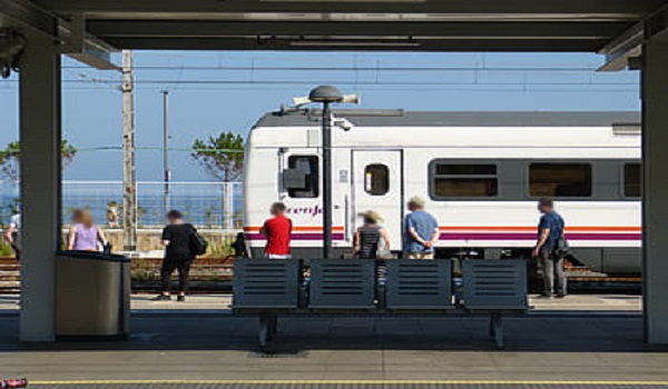 image UGT interpone conflicto colectivo reclamando la concesión íntegra de los 6 días de asuntos propios. Grupo Renfe.