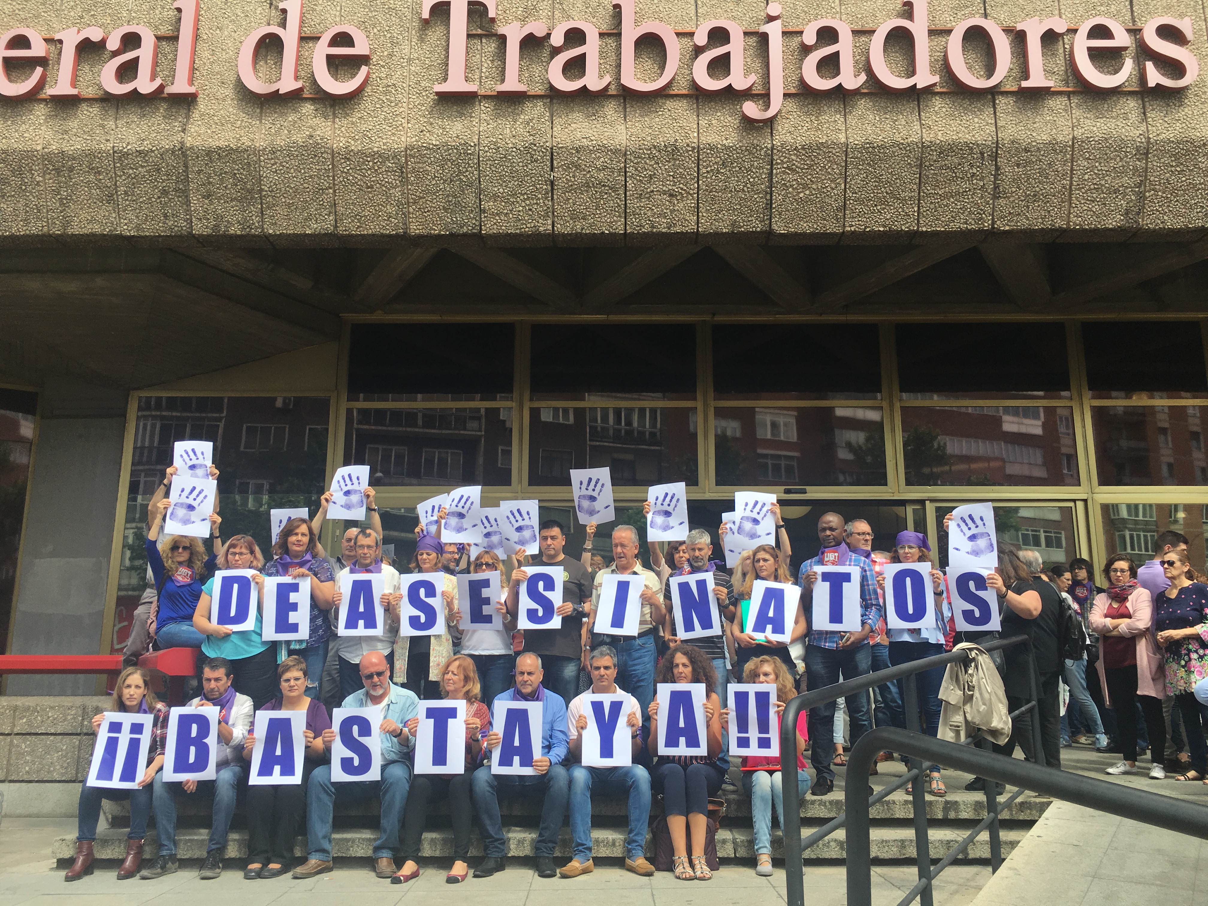 UGT Madrid se concentra en rechazo a la violencia machista