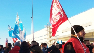 image UGT califica la huelga en Amazon de éxito total con un seguimiento del 98%