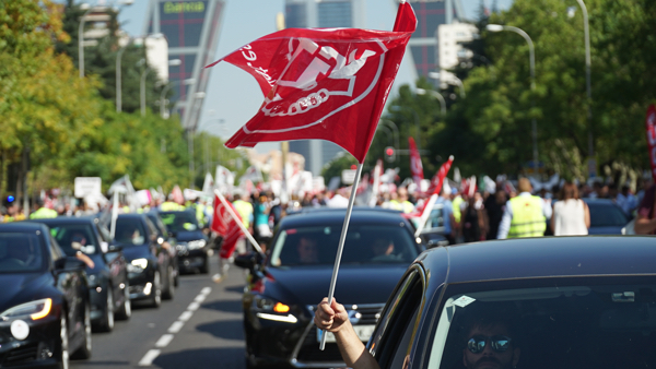 VIdeo | FeSMC UGT Madrid apoya a las plantillas de las plataformas VTC y acude a la manifestación en defensa del empleo