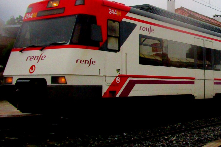 image Grupo Renfe | Administración y Gestión | Imposición del disfrute de vacaciones en oficinas