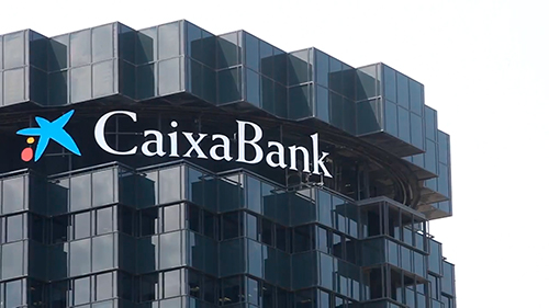 VIDEO | UGT califica de salvaje y vergonzoso el ERE en Caixabank