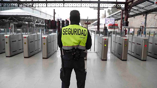 image La negativa de poder acreditarse mediante la TIP en los juzgados deja en indefensión a los vigilantes de seguridad en el desempeño de sus funciones