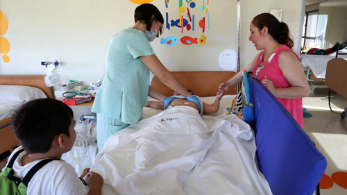 image Subsidio del 100%  por hijo menor afectado por cancer o enfermedad grave reduciendo la jornada, al menos, un 50%